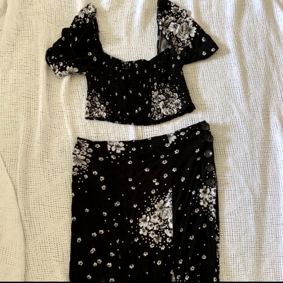 FP skirt set - Picture 1 of 3